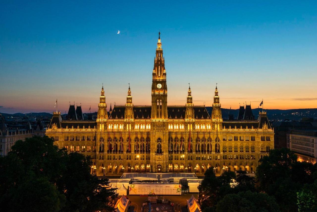 Family Deluxe A Stone Throw From The City Centre And Danube Vienna Exterior photo